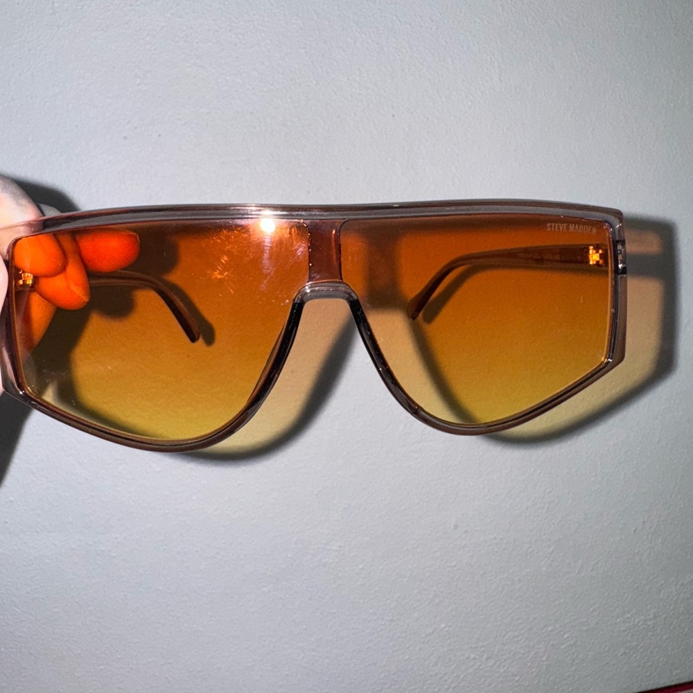 Steve Madden Amber Sunglasses